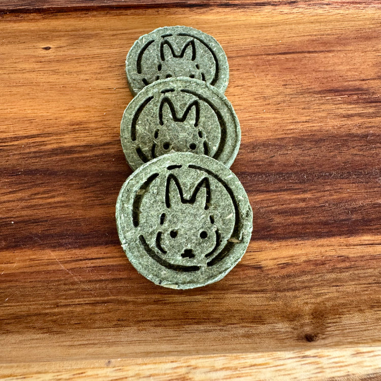 Green apple and parsley rabbit biscuit from BunBun & Co Botanical Urinary Support Blend
