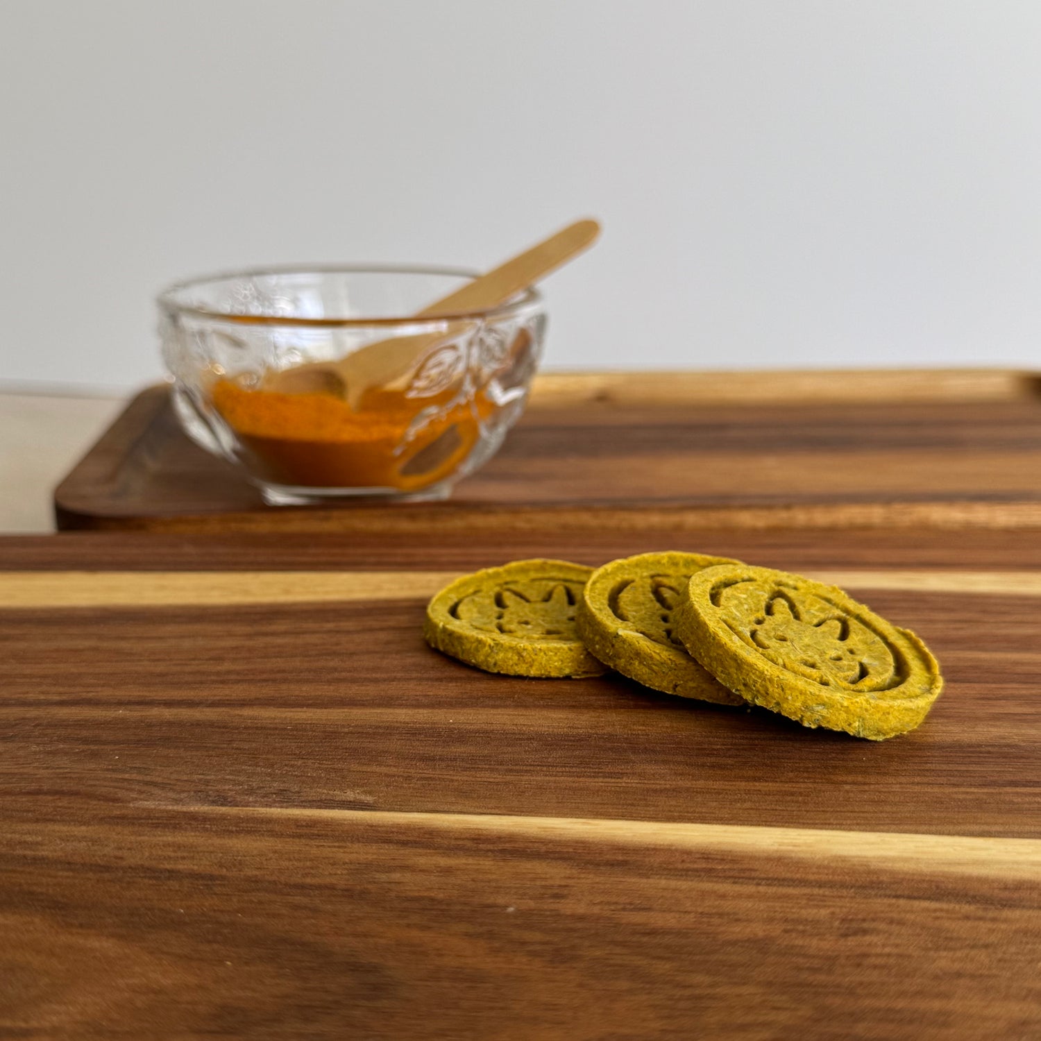 Botanical Cognitive Support rabbit biscuit with pumpkin and sage from BunBun & Co
